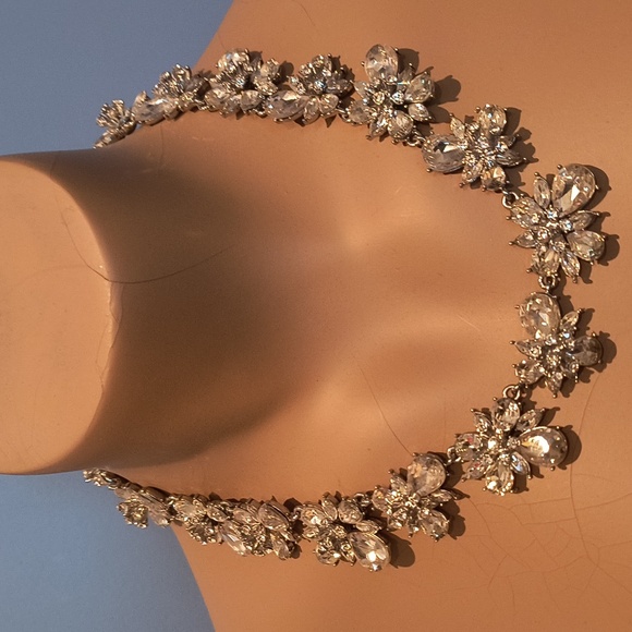 Talbots 17" rhinestone statement necklace - Picture 1 of 4